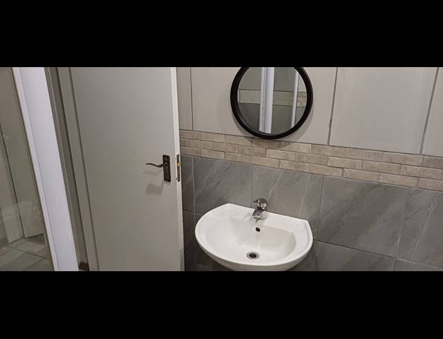 2 BEDROOM TOWNHOUSE TO LET IN SASOLBURG EXT 11